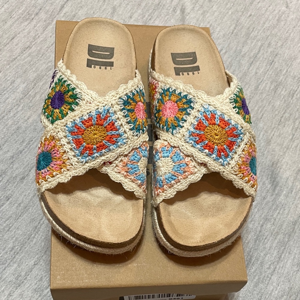 Dirty Laundry 1990 Crocheted sandals